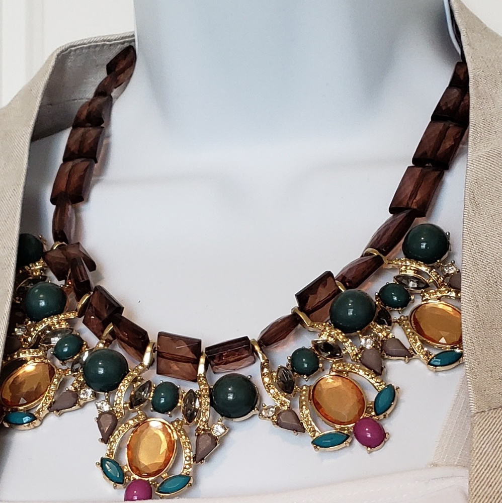 Statement Necklace - Picture 3 of 3